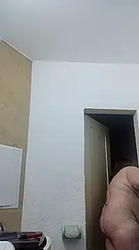 Snapshot of Kiss_Eva chatting on March 7, 2025, 10:10 pm Kiss Eva online show from March 7, 2025, 10:10 pm