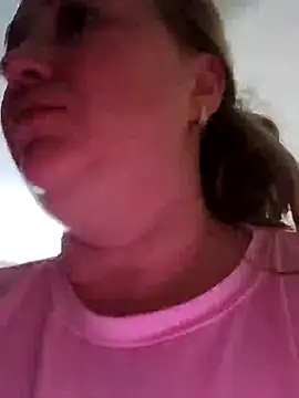 Snapshot of Kiss_Eva chatting on October 12, 2025, 10:49 am Kiss Eva online show from October 12, 2025, 10:49 am