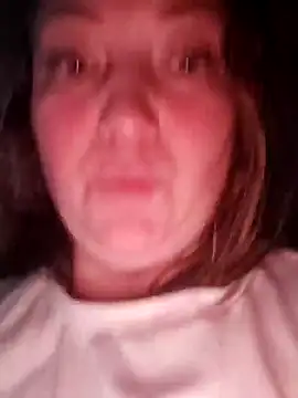 Snapshot of Kiss_Eva chatting on October 7, 2025, 8:32 pm Kiss Eva online show from October 7, 2025, 8:32 pm