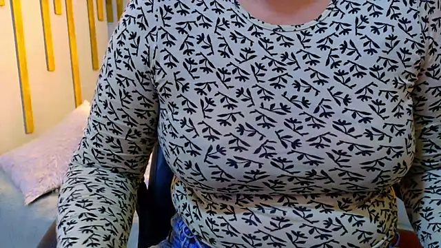 Angel saez online show from December 5, 2025, 10:47 am