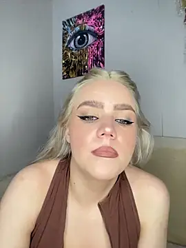 April Purr online show from March 13, 2026, 8:41 am