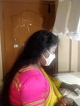 Snapshot of Megha_21 chatting on November 5, 2025, 5:43 am Megha 21 online show from November 5, 2025, 5:43 am