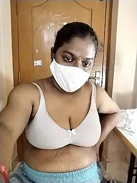 Snapshot of Megha_21 chatting on November 8, 2025, 11:36 am Megha 21 online show from November 8, 2025, 11:36 am