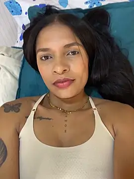 Luna025 online show from October 4, 2025, 5:31 am