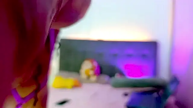 raven stonee online show from February 16, 2026, 11:57 pm