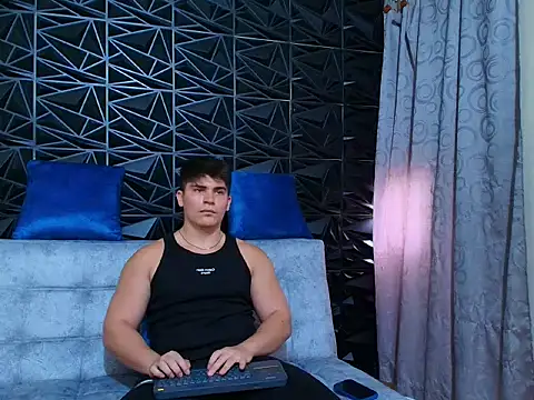 Snapshot of Jared_Rosse chatting on December 16, 2025, 5:28 pm Jared Rosse online show from December 16, 2025, 5:28 pm