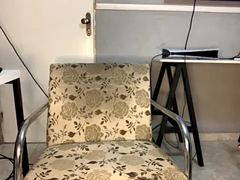 Snapshot of edualqxo chatting on October 29, 2025, 3:22 pm edualqxo online show from October 29, 2025, 3:22 pm