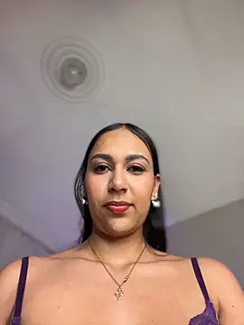 Snapshot of MiilaBlake chatting on April 22, 2026, 7:42 pm MiilaBlake online show from April 22, 2026, 7:42 pm