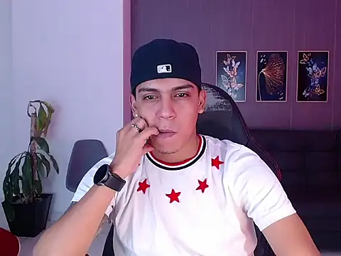 Snapshot of david_santos16 chatting on September 18, 2025, 11:08 pm david santos16 online show from September 18, 2025, 11:08 pm