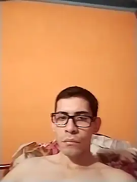 Snapshot of KingMaxiZ chatting on November 9, 2025, 3:43 am KingMaxiZ online show from November 9, 2025, 3:43 am