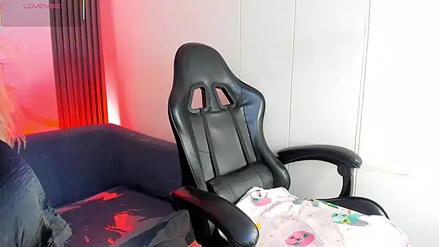 ShaunaDream online show from March 6, 2026, 3:45 am