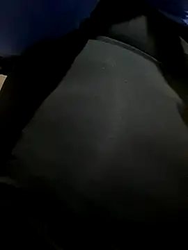 Snapshot of Cuckold-masters-dog chatting on October 25, 2025, 12:21 am Cuckold-masters-dog online show from October 25, 2025, 12:21 am