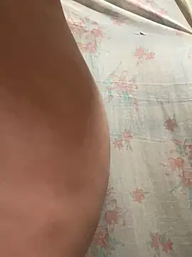 Snapshot of Cuckold-masters-dog chatting on September 21, 2025, 12:21 pm Cuckold-masters-dog online show from September 21, 2025, 12:21 pm