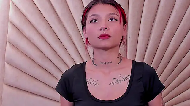 EmaDuff online show from October 15, 2025, 11:51 am