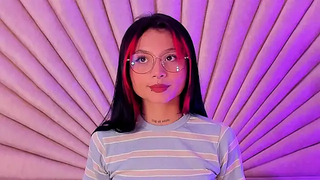 EmaDuff online show from September 25, 2025, 11:38 am