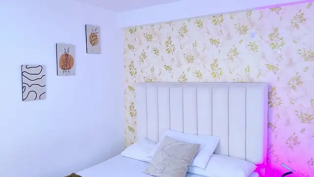 Snapshot of Samanta_Isel chatting on September 30, 2025, 3:01 am Samanta Isel online show from September 30, 2025, 3:01 am