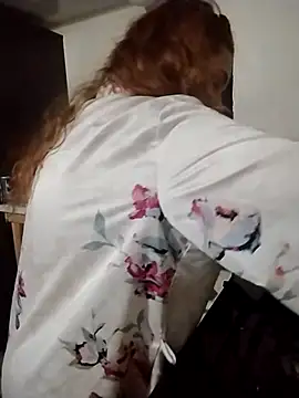 Snapshot of LacyLaurent chatting on October 25, 2025, 11:49 pm LacyLaurent online show from October 25, 2025, 11:49 pm