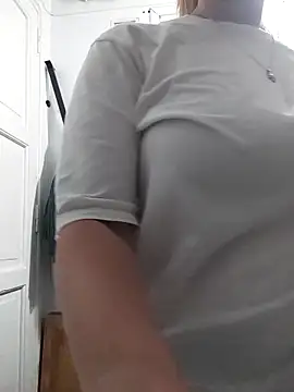 Snapshot of ayebran chatting on October 20, 2025, 9:04 pm ayebran online show from October 20, 2025, 9:04 pm