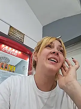 Snapshot of ayebran chatting on September 15, 2025, 8:09 pm ayebran online show from September 15, 2025, 8:09 pm