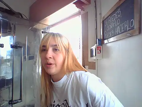 Snapshot of ayebran chatting on September 13, 2025, 4:07 pm ayebran online show from September 13, 2025, 4:07 pm