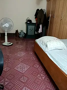 Snapshot of Moona_heny chatting on October 30, 2025, 12:03 pm Moona heny online show from October 30, 2025, 12:03 pm