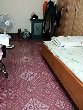 Snapshot of Moona_heny chatting on November 2, 2025, 10:37 pm Moona heny online show from November 2, 2025, 10:37 pm