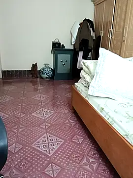 Snapshot of Moona_heny chatting on November 27, 2025, 1:17 am Moona heny online show from November 27, 2025, 1:17 am