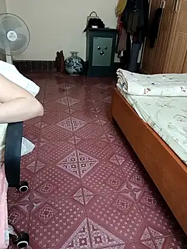 Snapshot of Moona_heny chatting on November 9, 2025, 2:54 pm Moona heny online show from November 9, 2025, 2:54 pm