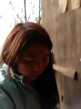 Snapshot of quynhkoolbae chatting on November 25, 2025, 12:11 am quynhkoolbae online show from November 25, 2025, 12:11 am