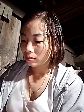 Snapshot of Annaacutee chatting on November 11, 2025, 10:47 pm Annaacutee online show from November 11, 2025, 10:47 pm