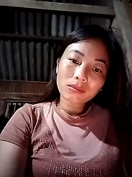 Snapshot of Annaacutee chatting on October 2, 2025, 10:35 pm Annaacutee online show from October 2, 2025, 10:35 pm