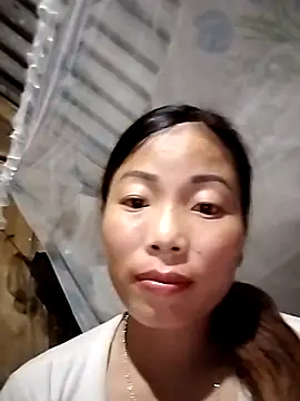 Snapshot of Annaacutee chatting on October 3, 2025, 12:50 pm Annaacutee online show from October 3, 2025, 12:50 pm