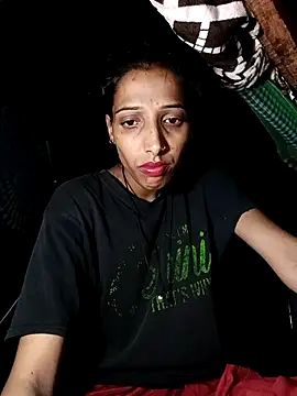 Snapshot of Pinki_thakur_1 chatting on July 5, 2026, 6:37 pm Pinki thakur 1 online show from July 5, 2026, 6:37 pm
