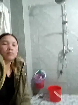 miumiu 00 online show from November 25, 2025, 11:54 am