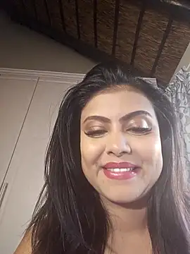 Snapshot of Indian_GlowingMiax chatting on December 17, 2025, 5:01 am Indian GlowingMiax online show from December 17, 2025, 5:01 am