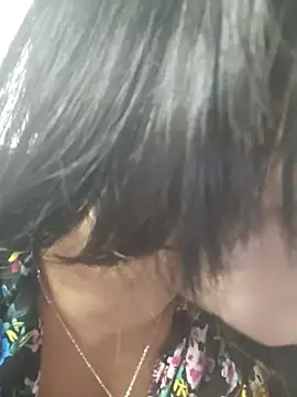 Snapshot of Indian_GlowingMiax chatting on October 31, 2025, 7:38 am Indian GlowingMiax online show from October 31, 2025, 7:38 am