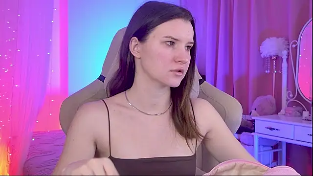 AgataWillis online show from December 20, 2025, 5:43 am