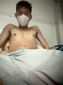 linh21107 online show from November 17, 2025, 9:24 am