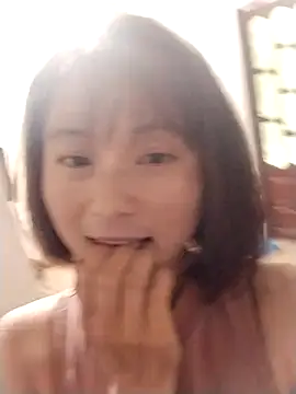 linda bae00 online show from November 17, 2025, 3:32 am