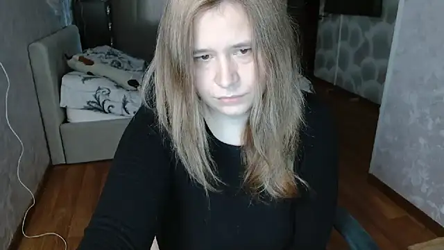 Snapshot of AdelinaLawson chatting on May 10, 2026, 9:13 am AdelinaLawson online show from May 10, 2026, 9:13 am