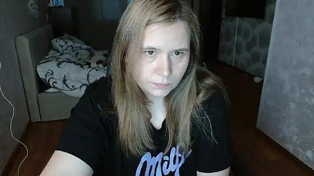 Snapshot of AdelinaLawson chatting on May 8, 2026, 8:07 am AdelinaLawson online show from May 8, 2026, 8:07 am