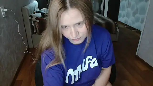 Snapshot of AdelinaLawson chatting on May 24, 2026, 3:28 am AdelinaLawson online show from May 24, 2026, 3:28 am