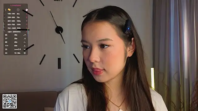 AlberthaEscue online show from September 21, 2025, 4:17 am