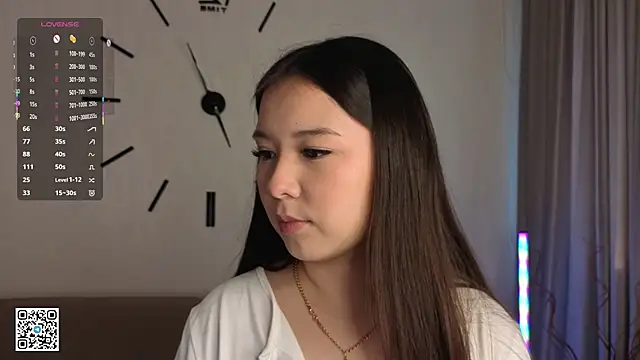 AlberthaEscue online show from September 18, 2025, 4:15 am