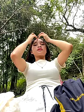 Snapshot of beobeo_2xx chatting on October 15, 2025, 7:05 am beobeo 2xx online show from October 15, 2025, 7:05 am