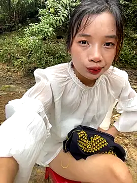 Snapshot of beobeo_2xx chatting on October 5, 2025, 2:57 am beobeo 2xx online show from October 5, 2025, 2:57 am