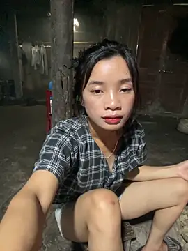 Snapshot of beobeo_2xx chatting on October 8, 2025, 2:02 am beobeo 2xx online show from October 8, 2025, 2:02 am