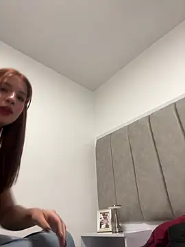 Snapshot of olivia_jass chatting on February 24, 2026, 12:22 am olivia jass online show from February 24, 2026, 12:22 am