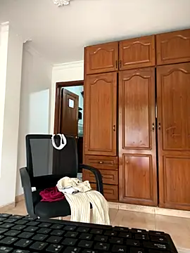 Snapshot of olivia_jass chatting on October 15, 2025, 1:41 pm olivia jass online show from October 15, 2025, 1:41 pm