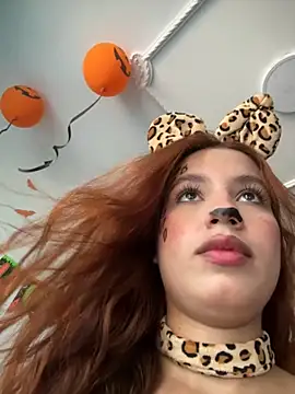 Snapshot of olivia_jass chatting on October 31, 2025, 3:08 pm olivia jass online show from October 31, 2025, 3:08 pm